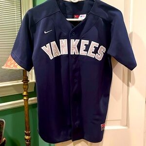 New York Yankees Nike MLB button down jersey excellent condition